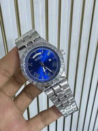 Montre Guess Connoisseur pour homme en acier inoxydable avec cadran bleu