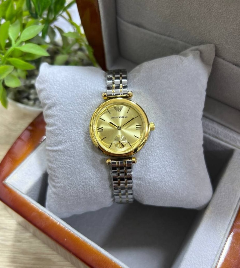 Montre Femme Emporio Armani – Classique Bicolore Dorée et Argentée avec Cadran Champagne